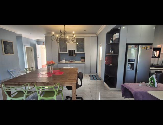 4 BEDROOM SIMPLEX FOR SALE IN KINDLEWOOD ESTATE